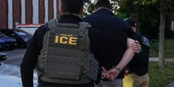 Arresta ICE a mil 200 migrantes indocumentados en redadas en Georgia