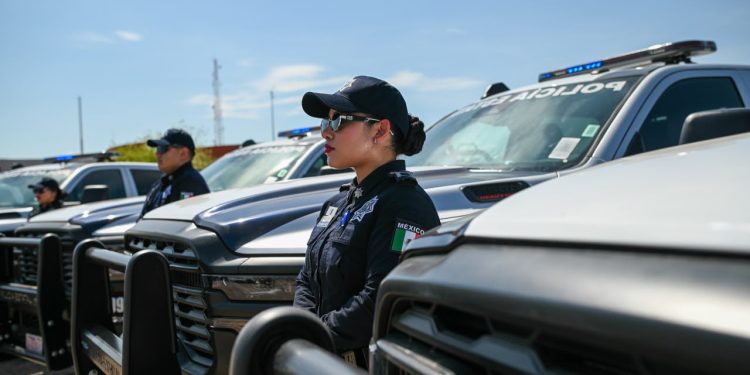 Gobernador Durazo fortalece instituciones de seguridad con entrega de 73 nuevas unidades