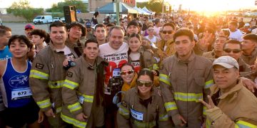 Reconoce Toño Astiazarán 80 años de servicio del Departamento de Bomberos de Hermosillo con carrera