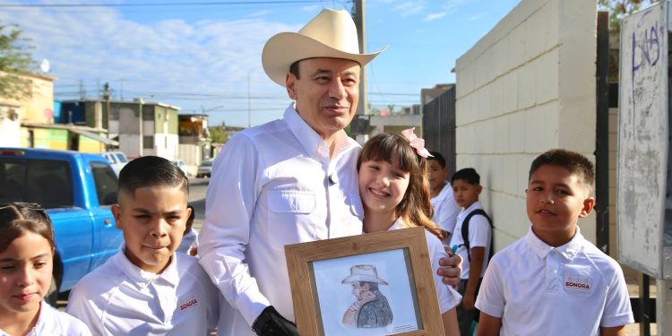 Respalda Gobernador Durazo regulación del uso de celulares en escuelas de Sonora