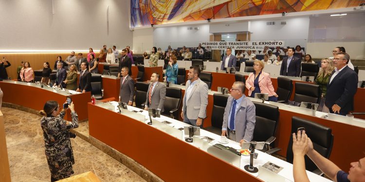 Aprueba comisión del Congreso de Sonora reforma constitucional en materia de gestión integral de riesgos y protección civil Y analiza propuestas sobre acoso sexual, medio ambiente y licencia de paternidad