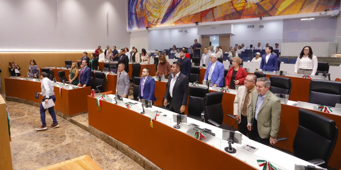 Analiza Congreso de Sonora iniciativas sobre calor extremo, becas, desarrollo económico, inteligencia artificial y salud mental