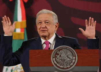 Firma AMLO decreto que crea el Fondo para Pensiones del Bienestar