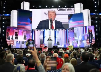 Un Trump ‘salvado por Dios’ es ungido candidato presidencial republican