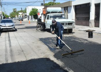 Visita “Un día en tu colonia” del Ayuntamiento de Hermosillo a vecinos de Bugambilias