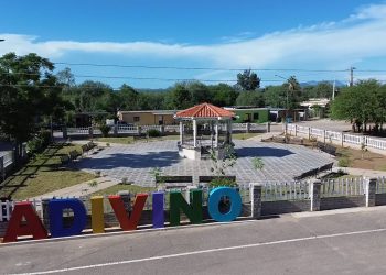 Gobierno de Sonora moderniza plaza pública de Adivino en Villa Pesqueira
