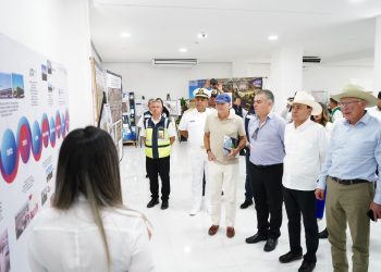 Con modernización del Puerto de Guaymas Gobernador Durazo afianza relación comercial Sonora-Estados Unidos