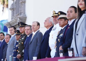 Gobernador Durazo acompaña a 5 mil jóvenes en el desfile por el 114 aniversario de la Revolución Mexicana