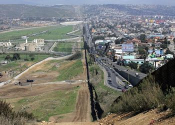 Si a EU le da gripe a México pulmonía