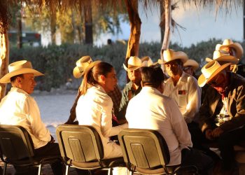 Agradecen estudiantes de pueblos originarios a Gobernador Durazo y Presidenta Sheinbaum por entrega de Universidad de Pueblo Yaqui
