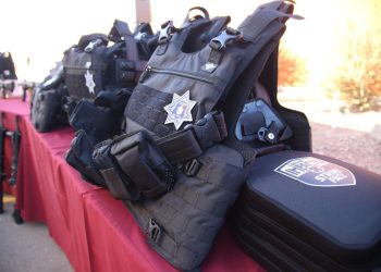 Entrega Gobernador Durazo patrullas y equipamiento de seguridad para fortalecer municipios de la sierra