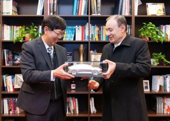 “Sonora avanza negociación con el gigante tecnológico FOXCONN”: Alfonso Durazo