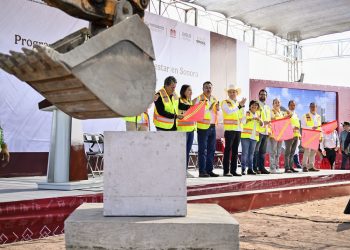Agradecen ciudadanos a Gobernador Durazo por oportunidad de adquirir una casa con Programa Nacional de Vivienda