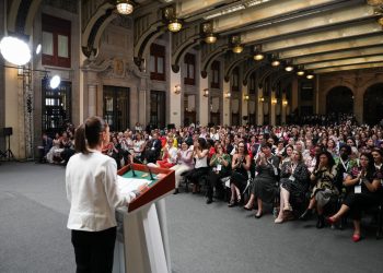 Sheinbuam propone que inversión en armas a nivel mundial se destine a garantizar justicia y educación para niñas