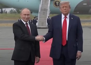 Trump y Putin ya se encuentran en Alaska para cumbre decisiva sobre Ucrania