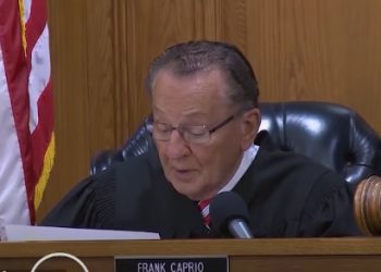Murió el juez Frank Caprio, considerado el juez mas amable del mundo