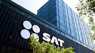 SAT desmiente ‘ley espía’; aclara que reforma solo busca cobrar IVA a plataformas