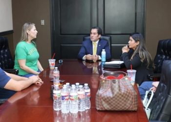Alcalde de Eagle Pass proyecta ampliar muro acuático en Río Bravo; advierten daños ambientales