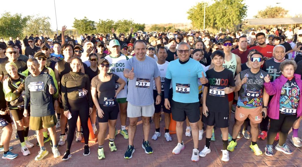 Se realiza con gran éxito la tradicional Carrera del Policía; participan más de 600 corredores