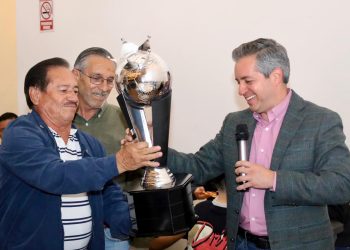 Omar Del Valle Colosio impulsa agenda social desde el deporte