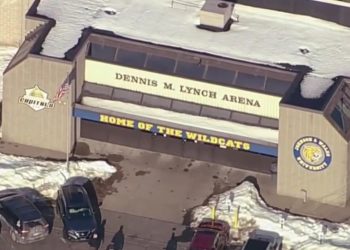 Tragedia en Pawtucket: tres muertos tras tiroteo en pista de hockey juvenil