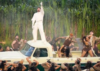 Bad Bunny lleva el otro “sueño americano” al Supertazón