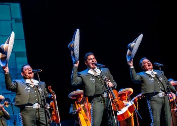 Phoenix se viste de gala con el 3er Festival Anual de Mariachi y Folklórico
