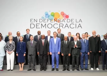 Clausuran cumbre de líderes progresistas realizada en Barcelona