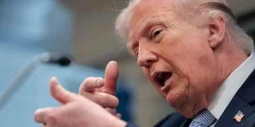 Irán insta a Trump a escoger entre tregua o seguir la “guerra a través de Israel”