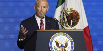 EU apunta contra políticos mexicanos, asegura Los Angeles Times; no descarta acusaciones por nexos con carteles