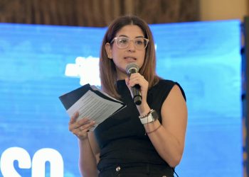 Comparte Mónica Bravo herramientas para fortalecer habilidades y liderar proyectos en Foro Mundial de Energía Solar