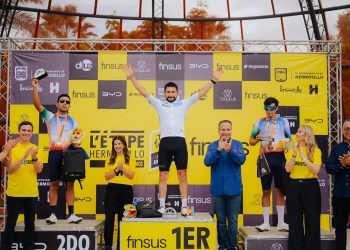 Premia Toño Astiazarán a ganadores y destaca el éxito de L’Étape by Tour de France: “Hermosillo está hecho para grandes cosas”