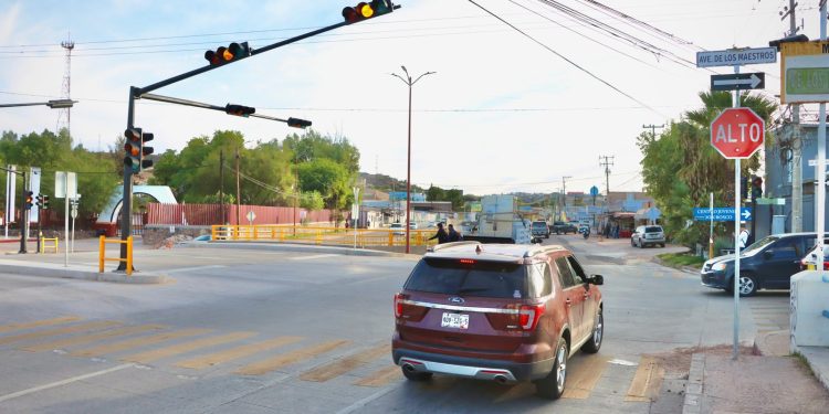 Resuelve Gobernador Durazo demanda histórica de estudiantes de Nogales con nuevo puente
