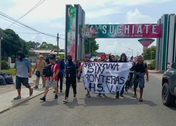Ingresa a México segunda caravana de hondureños